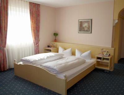 Hotel Krone Kressbronn Am Bodensee Exterior foto